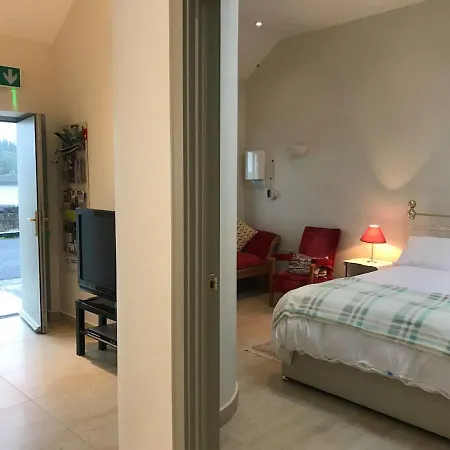 Hébergement de vacances 1 Quay Relaxing 3 Bedroom On Sea-front Killala